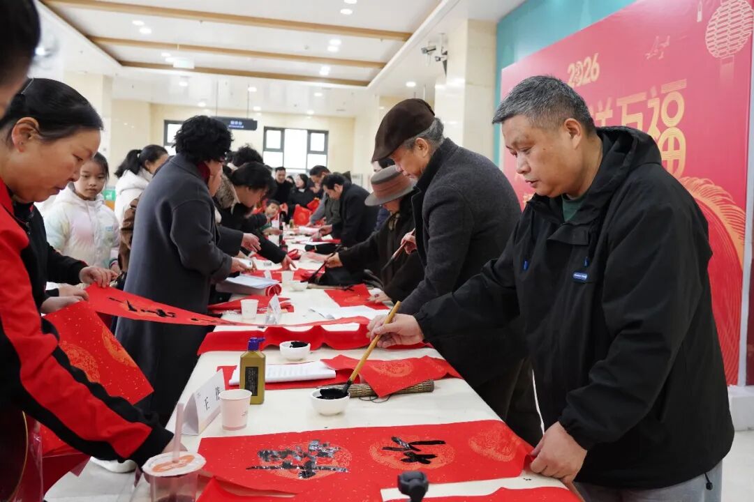 活动现场 | 岳阳市美术馆2026迎新春·送万福——书画名家“送春联 进万家”系列活动